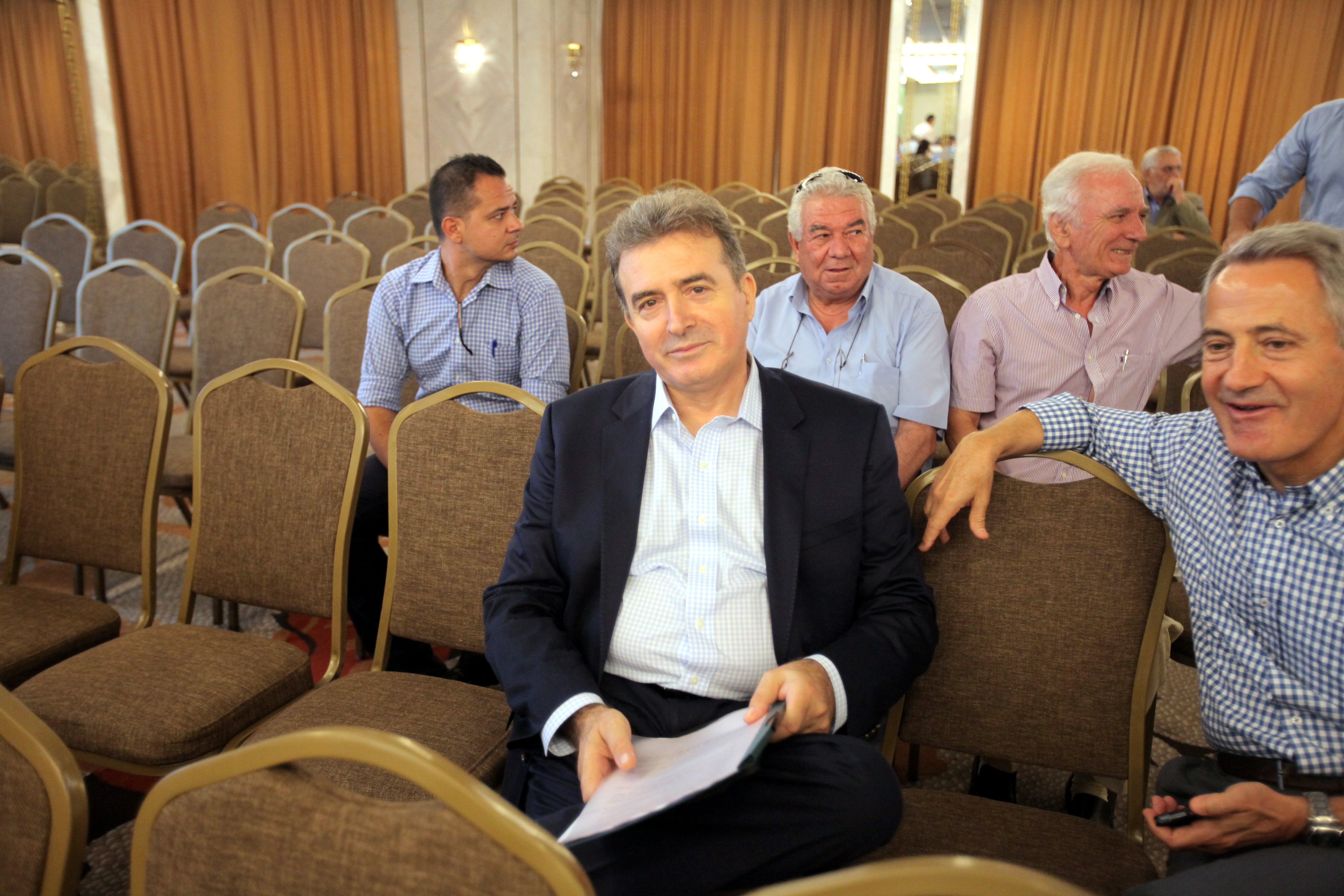 Νέα “σφαγή” στο ΠΑΣΟΚ – Λιάνης σε Χρυσοχοϊδη: Δεν θα μου πεις εσυ εμένα!