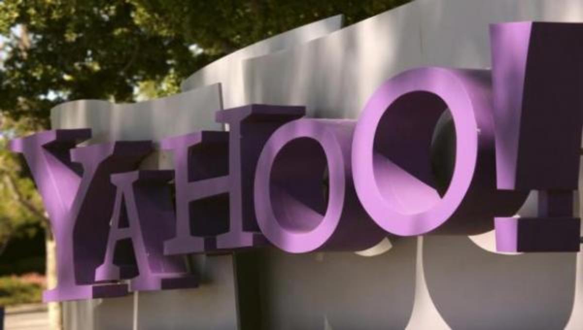 Τέλος το Facebook και το Google login για τη Yahoo