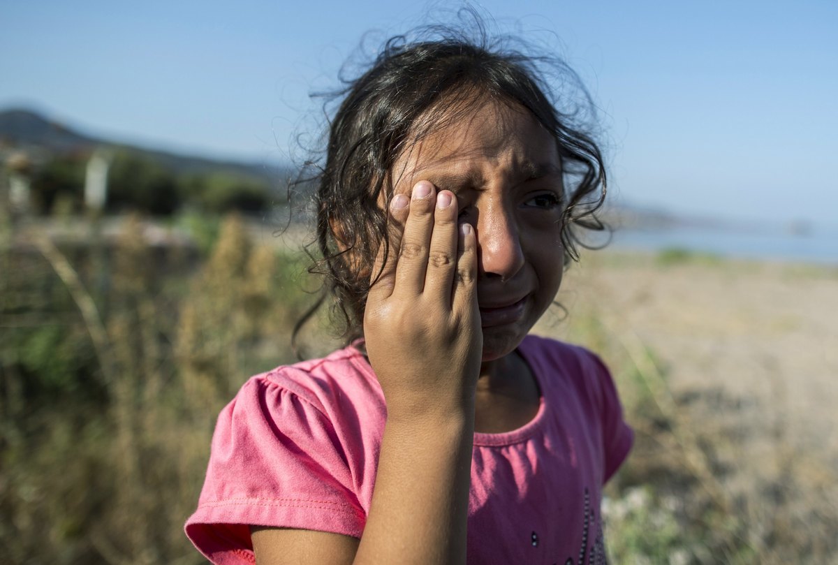 Η 6χρονη Γιασμίν κλαίει απαρηγόρητη – ΦΩΤΟ