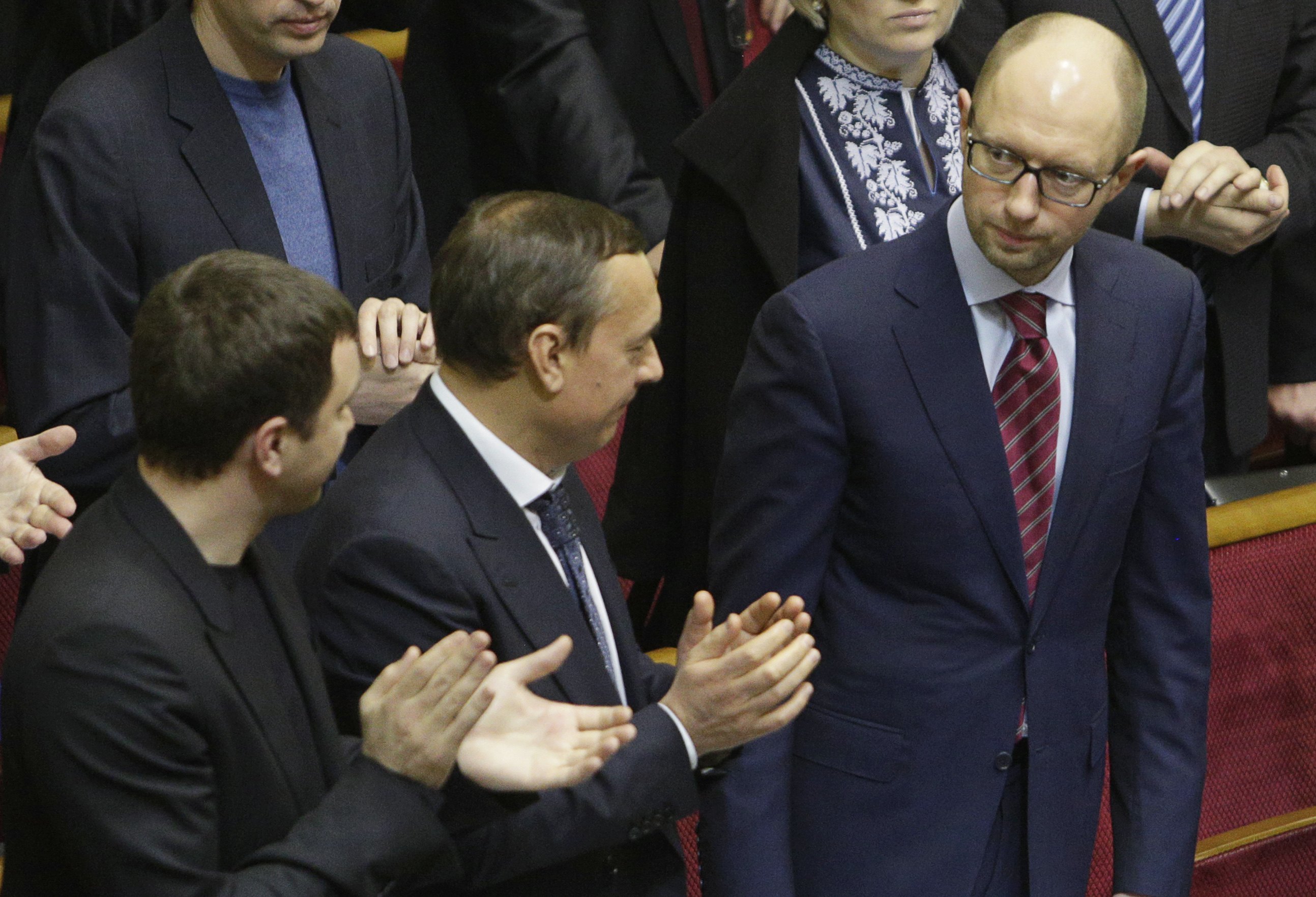 1 εκατ. δημόσιοι υπάλληλοι θα περάσουν από “έλεγχο” της αφοσίωσής τους στη νέα κυβέρνηση της Ουκρανίας