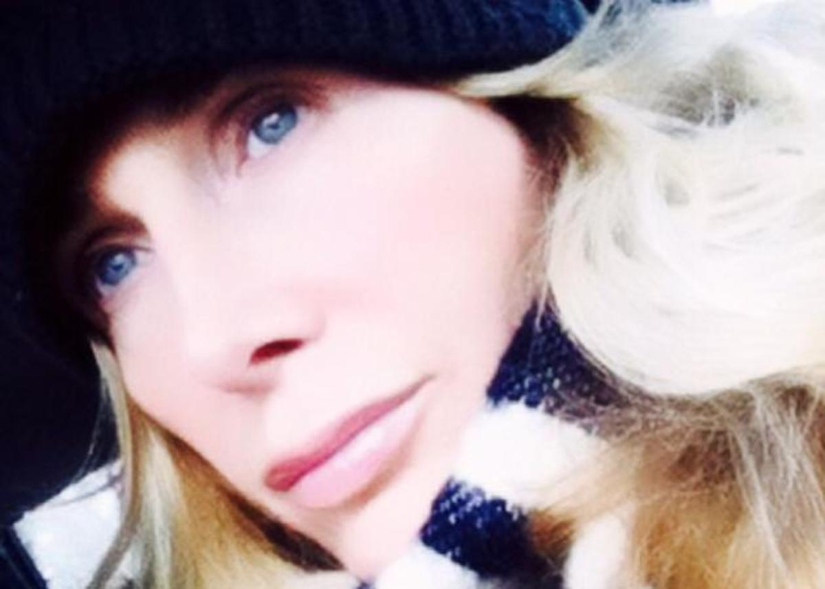 Κατερίνα Γιατζόγλου: Εντυπωσιακές φιγούρες στο χιόνι στα 54 της! ΦΩΤΟ