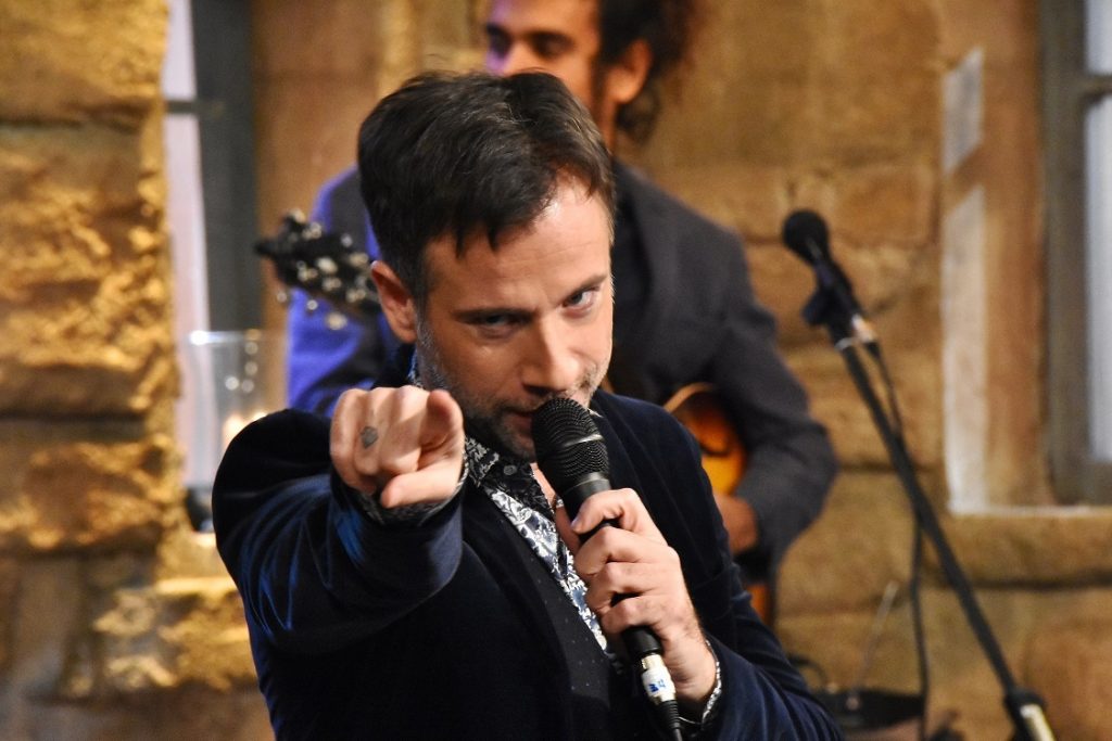 Απίθανη γκάφα με τον Μαραβέγια στην εκπομπή του Παπαδόπουλου! Η ανάρτηση του τραγουδιστή