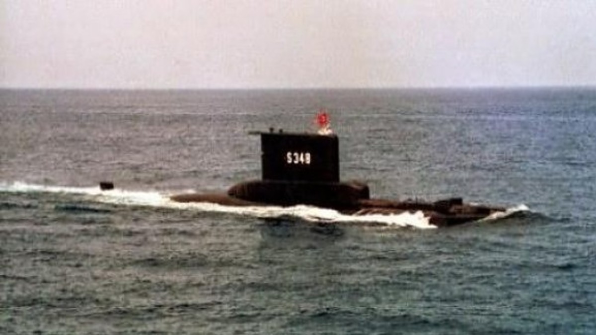 Τουρκικό υποβρύχιο «κόβει βόλτες» στην κυπριακή ΑΟΖ
