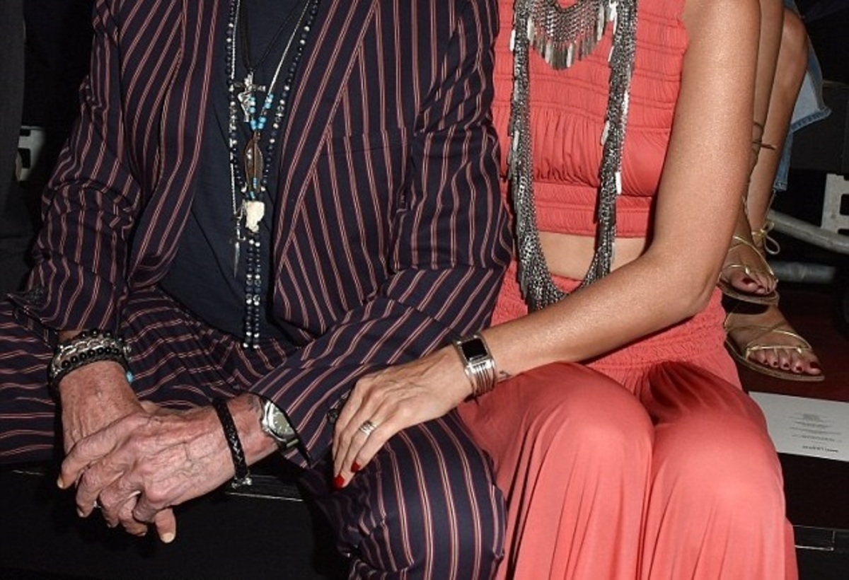 Νυχτερινή έξοδος με την κατά 32 χρόνια μικρότερη του σύζυγο…