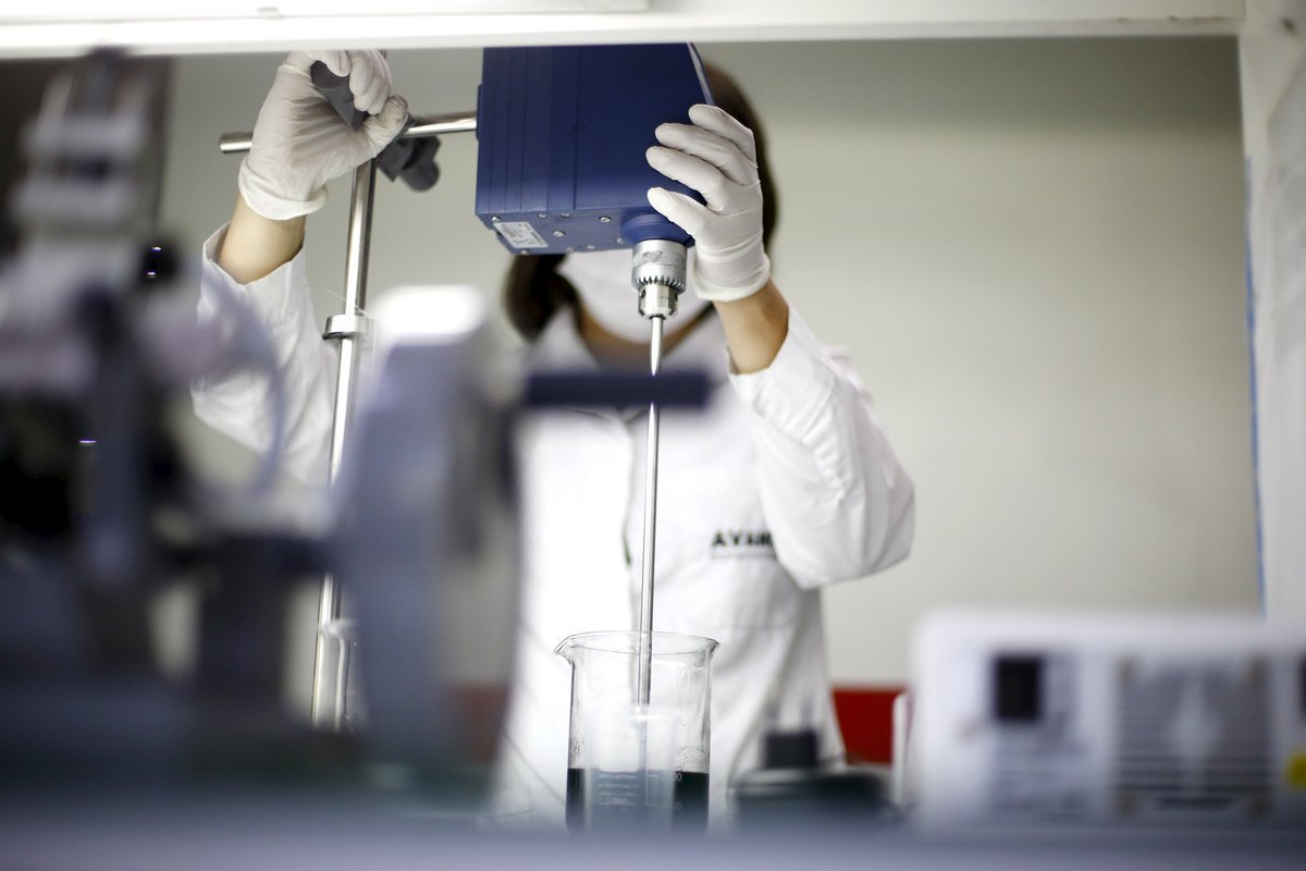 Γαλλία: Ο ιός Ζίκα μπορεί να προκαλέσει οξεία μυελίτιδα