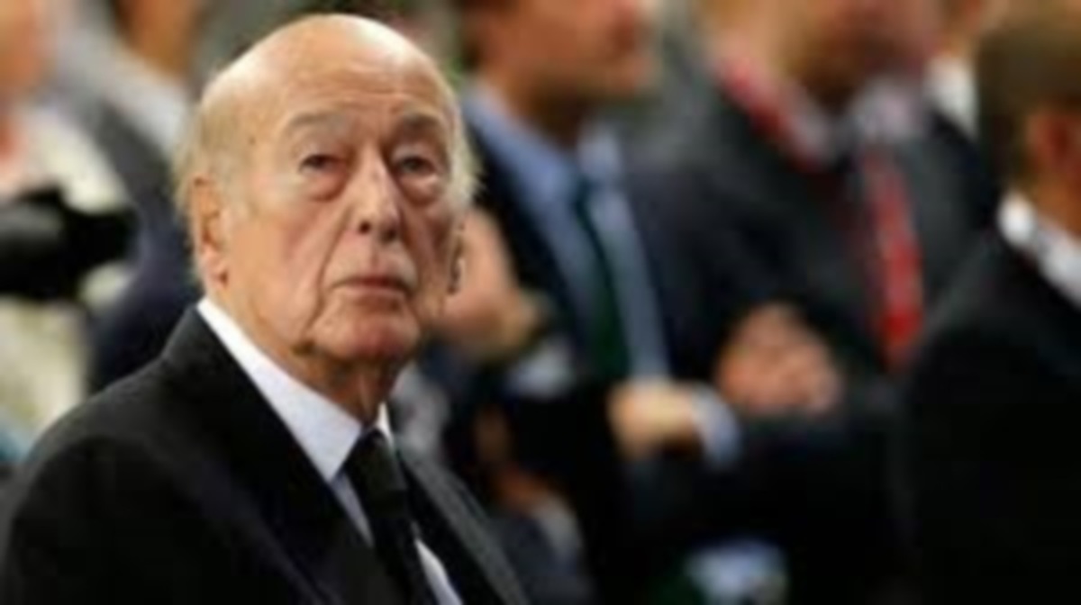 Μήνυμα συμπαράστασης του Ζισκάρ Ντ’ Εστέν στον Σαμαρά