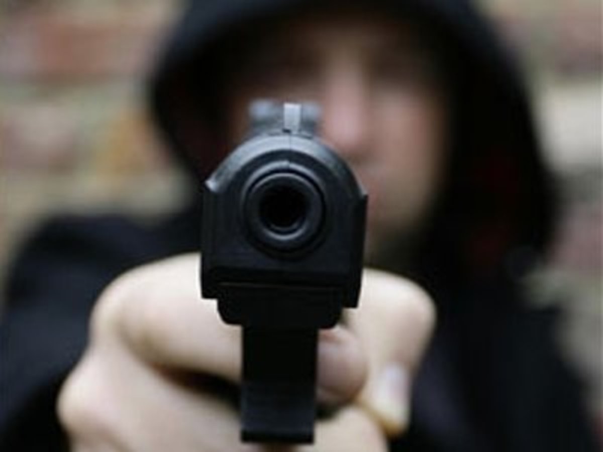 Ο δράστης δεν χρησιμοποίησε το όπλο που κρατούσε - ΦΩΤΟ EUROKINISSI