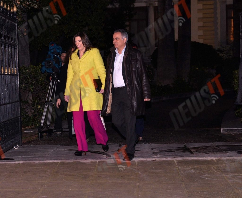 Πού έχουμε ξαναδεί τη Ζωή Κωνσταντοπούλου με το περιβόητο λαχανί παλτό;