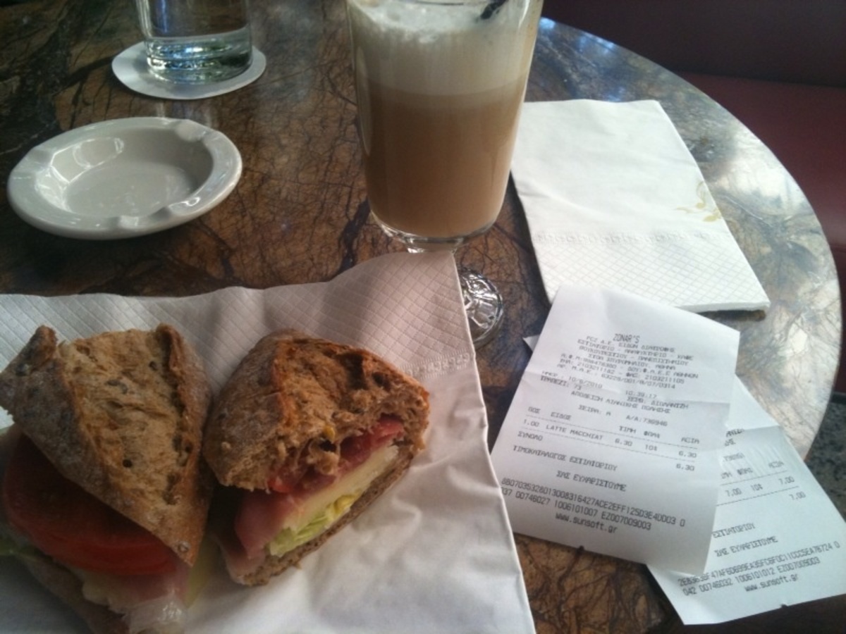 Απλησίαστος ένας καφές και ένα σαντουιτς. Οχι όμως για τους ελεγκτές! (ΦΩΤΟ EUROKINISSI)