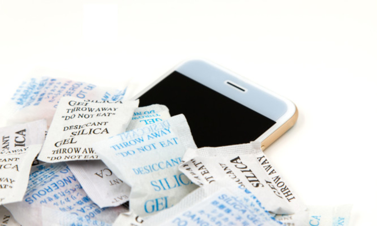 Δείτε τι κάνουν ΑΥΤΑ τα σακουλάκια από διάφορες συσκευασίες… Μην τα πετάτε!