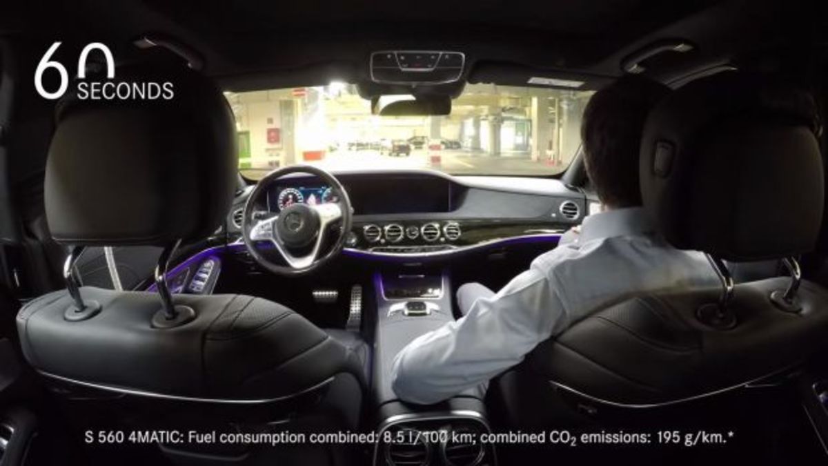 H νέα Mercedes-Benz S-Class φεύγει μόνη της από το εργοστάσιο! [vid]