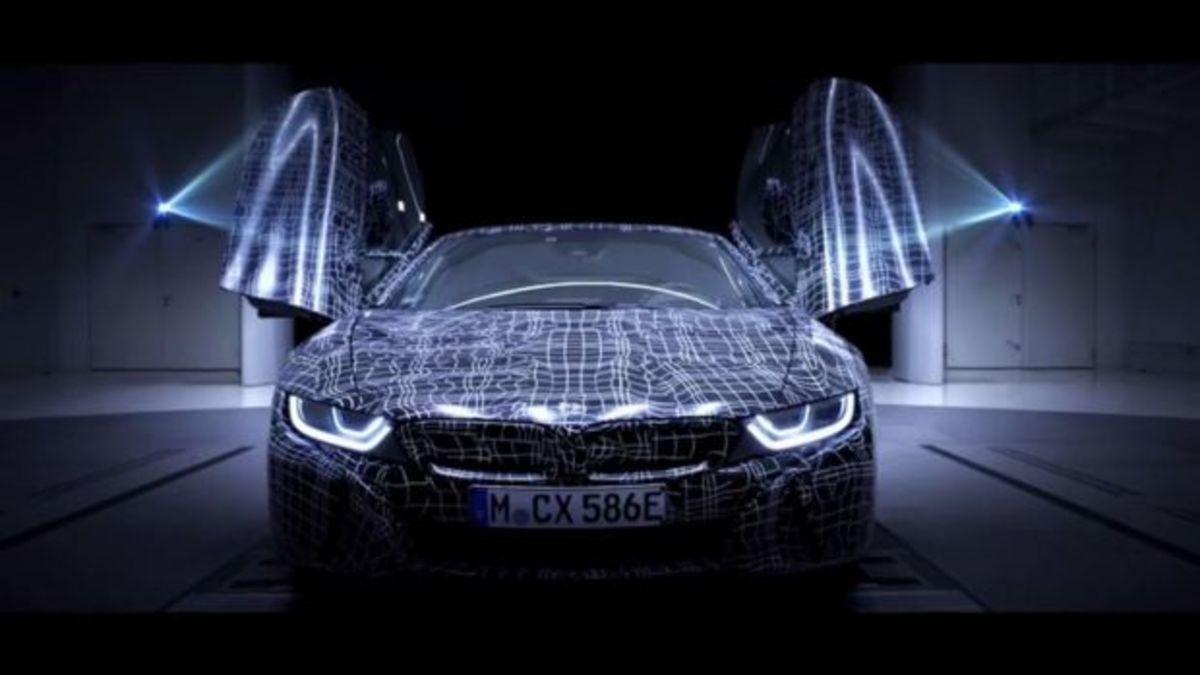 Πρώτη εμφάνιση της νέας BMW i8 Roadster [vid]