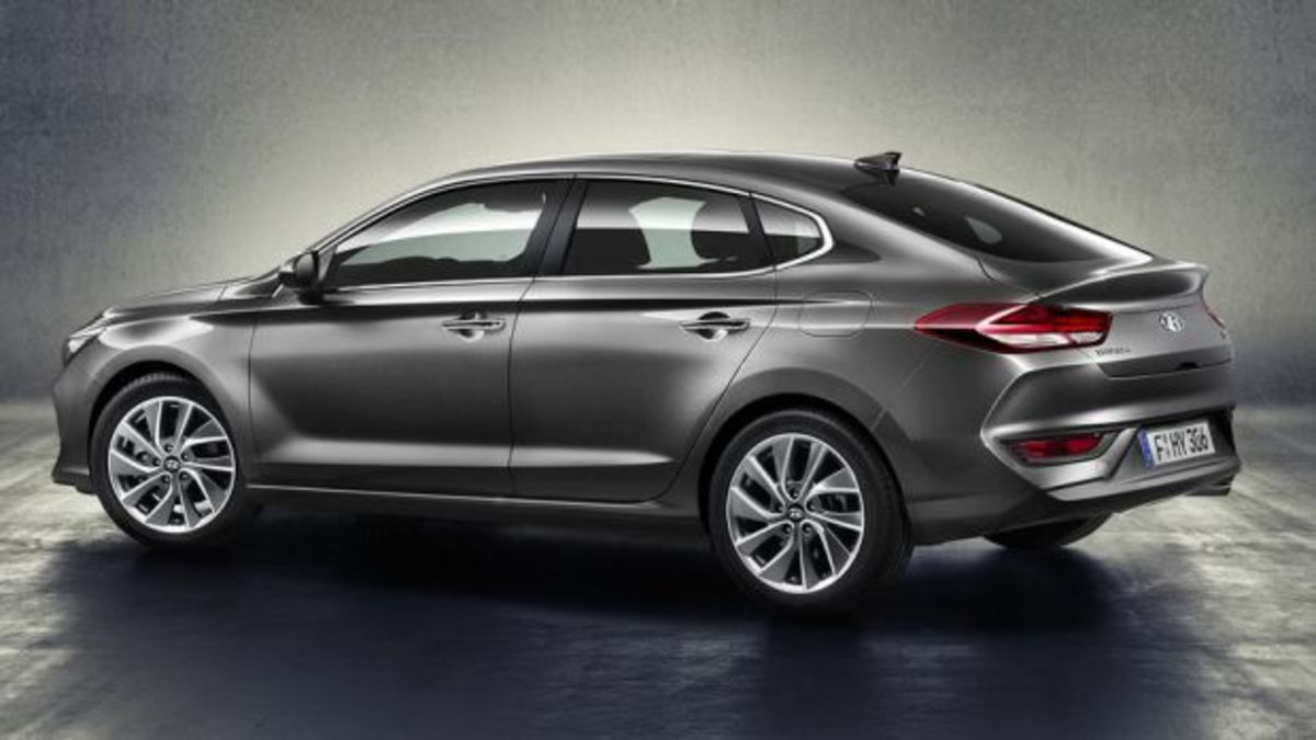 Ένα Hyundai στα χνάρια της Mercedes-Benz CLA! [vid]