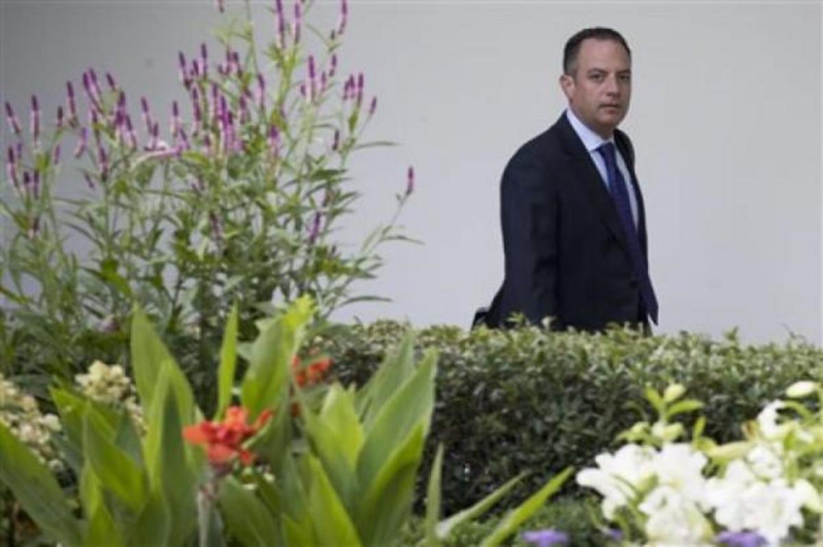 Ο Τραμπ σκέφτηκε να κάνει πρέσβη των ΗΠΑ στην Ελλάδα τον Ελληνοαμερικανό προσωπάρχη που “καθάρισε” από τον Λευκό Οίκο!