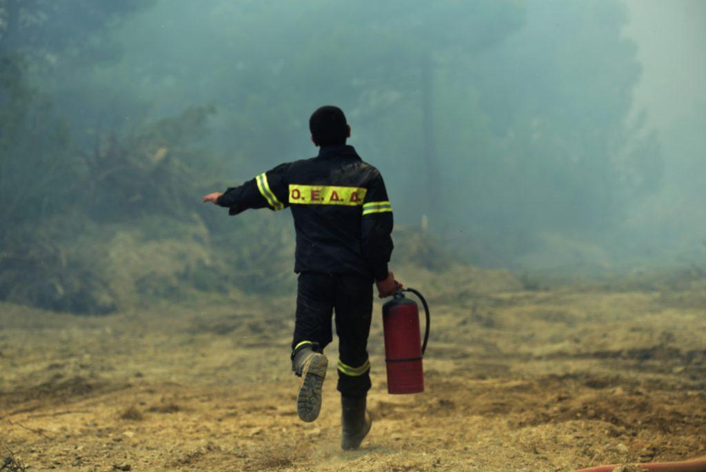 Φωτιά τώρα στη Ζάκυνθο: Εκκενώνεται το χωριό Αναφωνήτρια – Οι φλόγες στα πρώτα σπίτια!