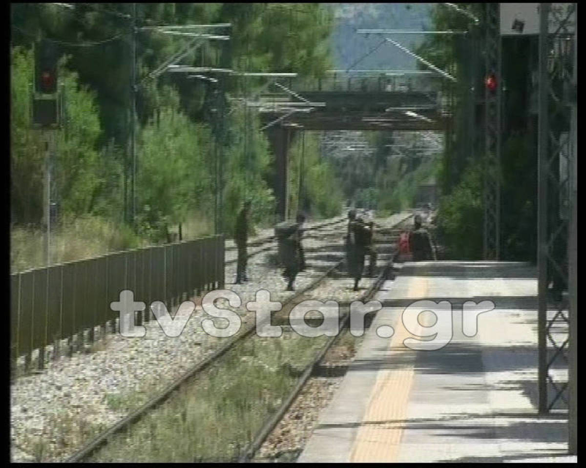 Στρατιώτης παρασύρθηκε από τρένο – Το μοιραίο “κόψιμο” δρόμου