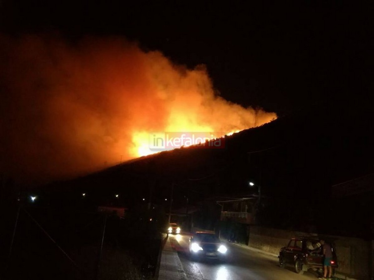 Φωτιά στην Κεφαλονιά: Σε ύφεση το μεγάλο μέτωπο