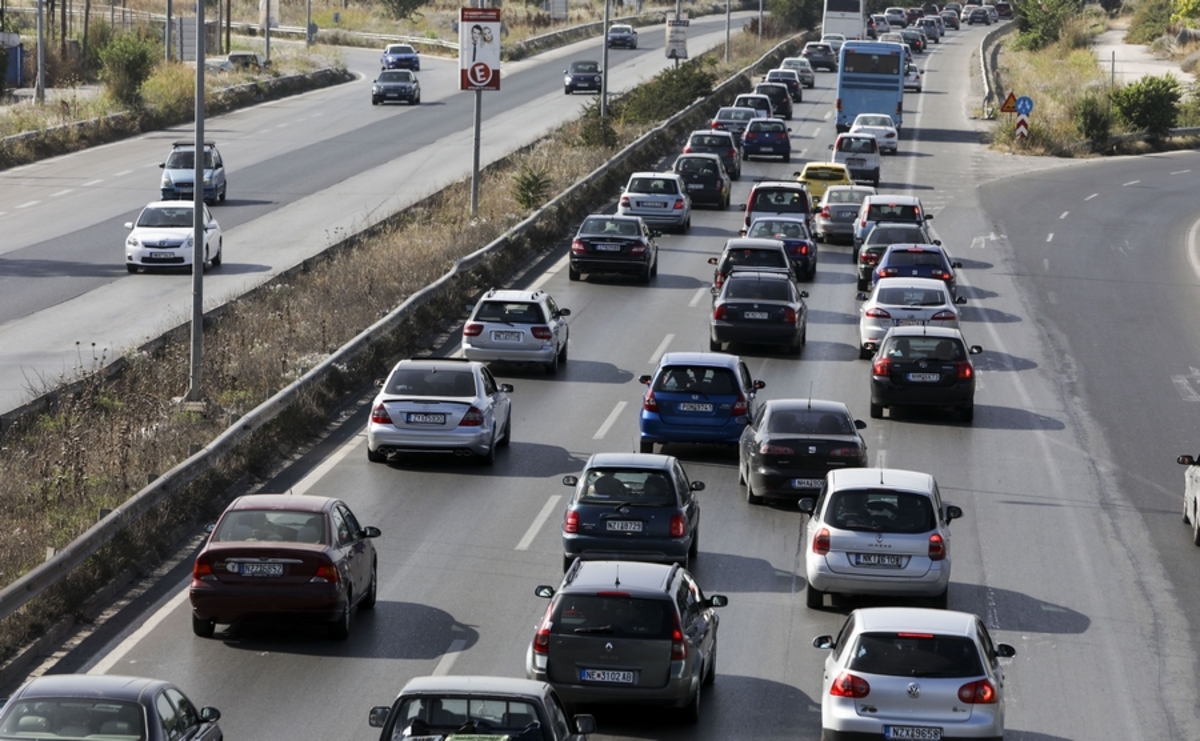 Έξοδος Δεκαπενταύγουστου: Χωρίς προβλήματα αλλά με αυξημένη κίνηση η κυκλοφορία στο οδικό δίκτυο