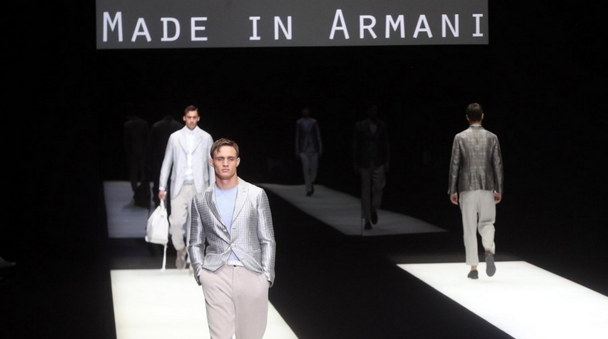 Αναδιαρθρώνεται ο οίκος Armani