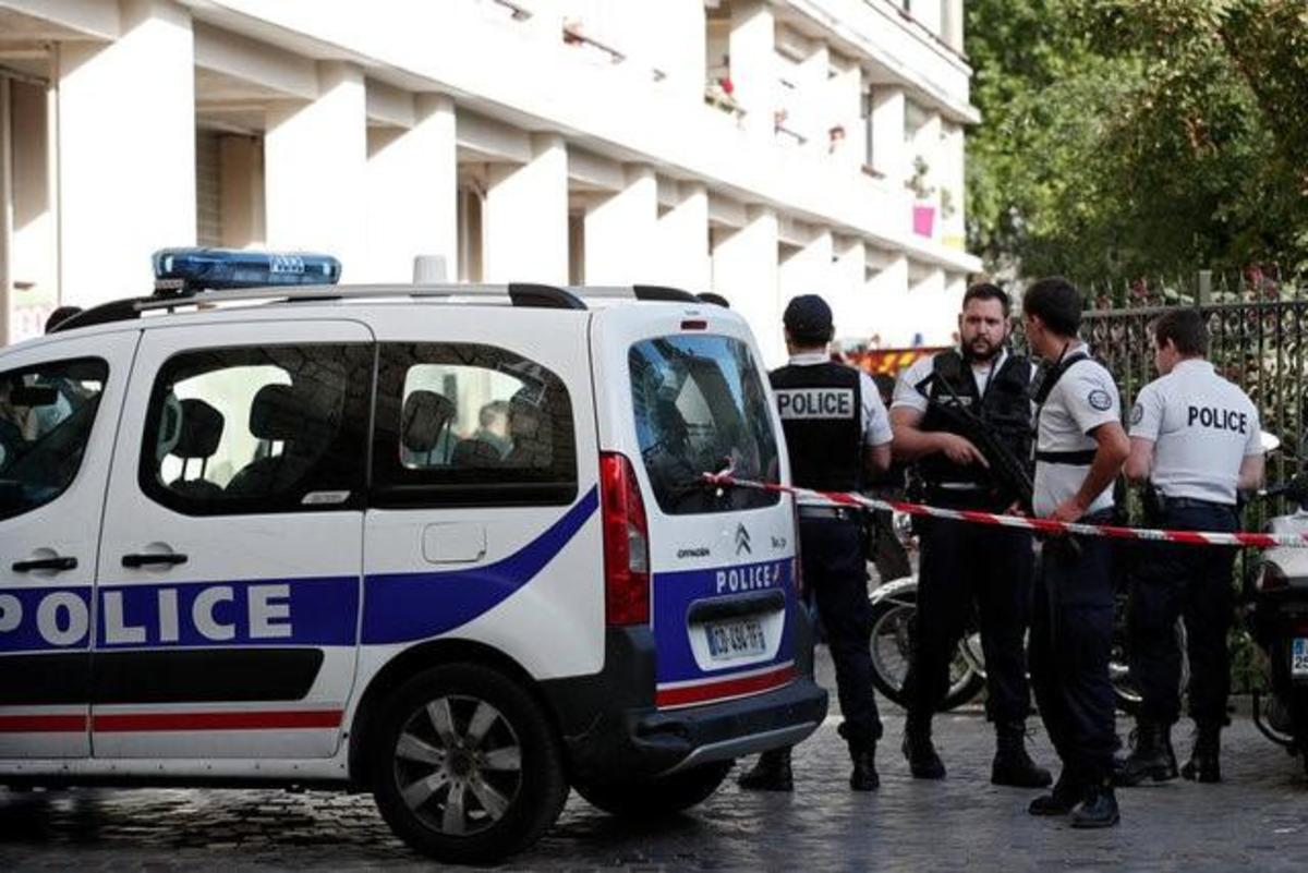 Τρόμος στο Παρίσι – “Πάτησε γκάζι και έπεσε πάνω στους στρατιώτες” [pics]