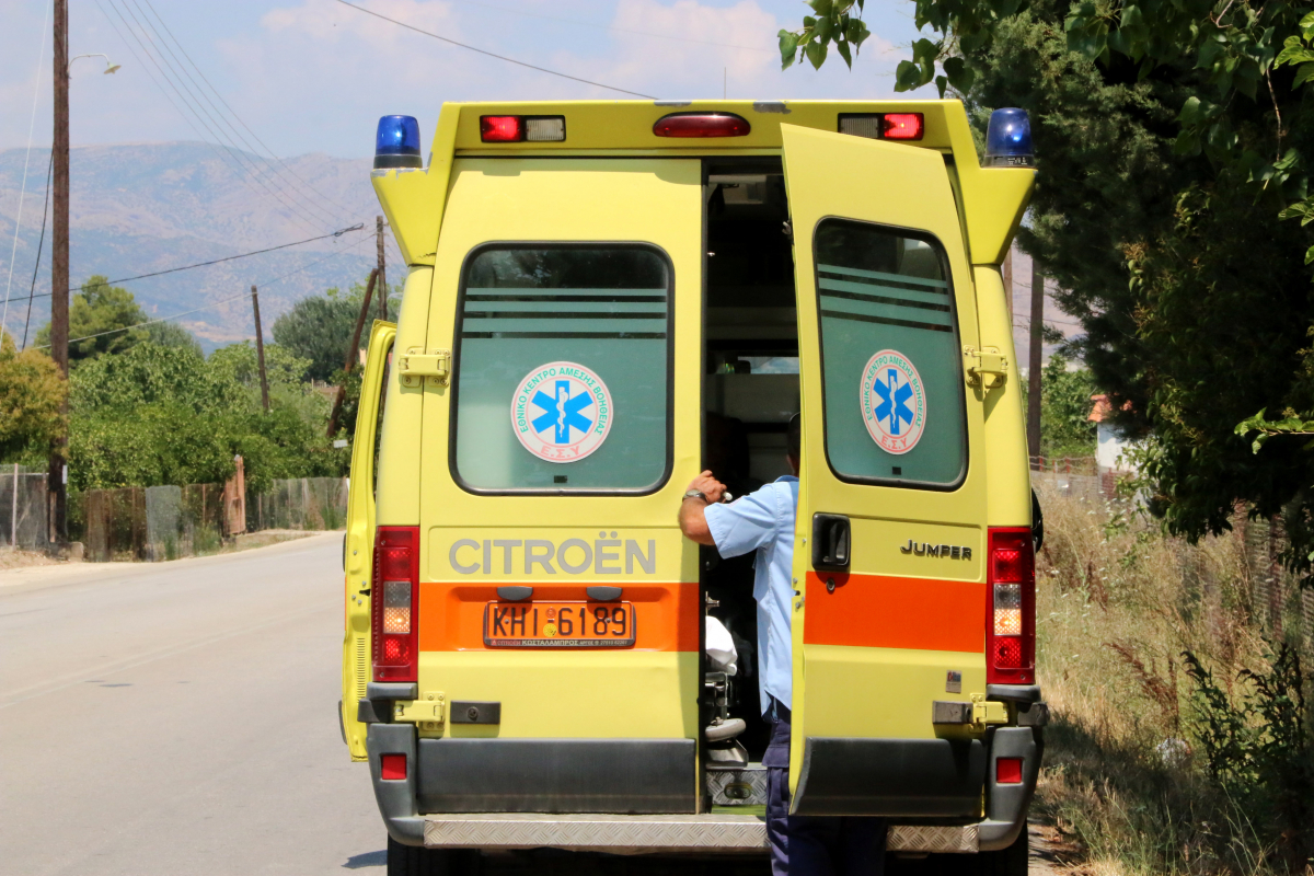 Σοβαρό τροχαίο στο Ηράκλειο – Τρεις τραυματίες, ο ένας σοβαρά