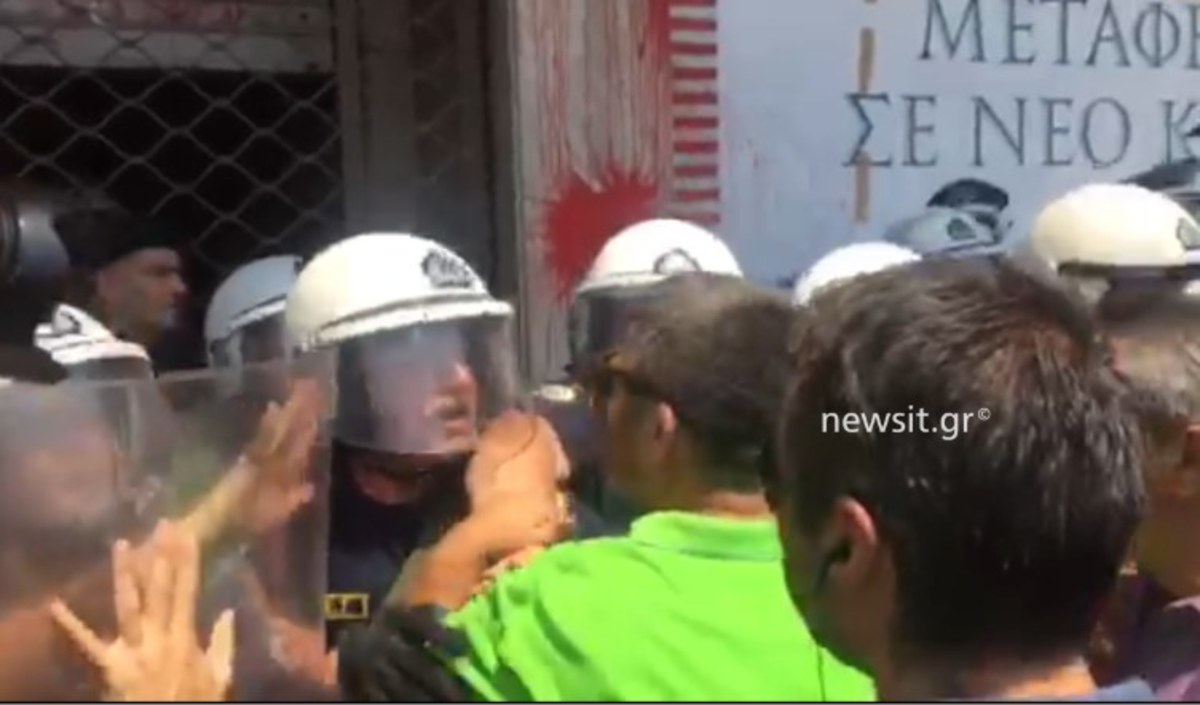 Ένταση στο υπουργείο εσωτερικών