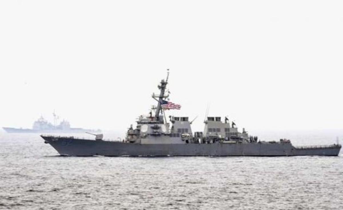 Αμερικανικό πολεμικό πλοίο “βολτάρει” στη Νότια Σινική θάλασσα