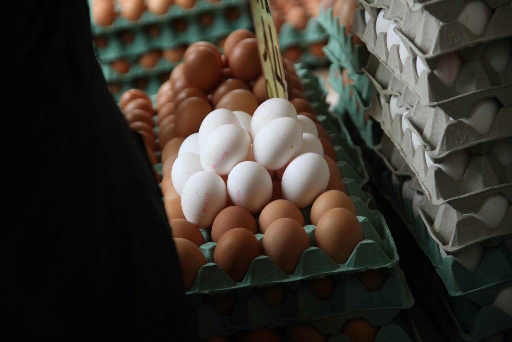 Τεράστιες διαστάσεις παίρνει το σκάνδαλο με τα μολυσμένα αυγά στην Ευρώπη