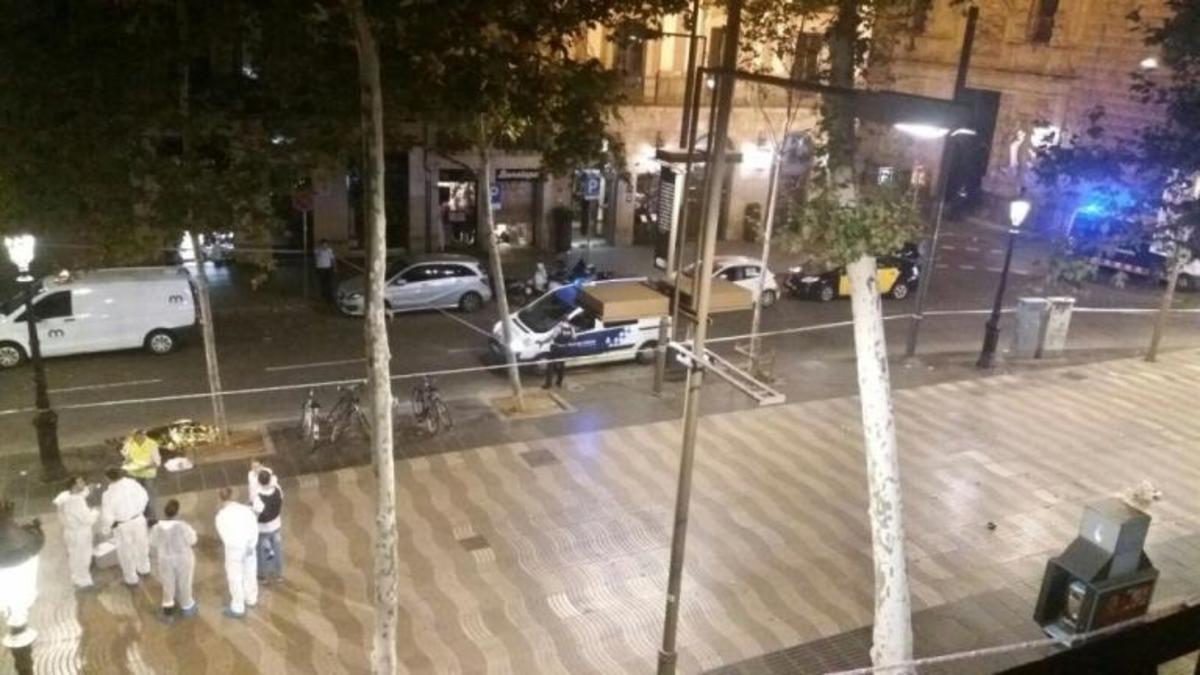 Βαρκελώνη: Πέντε καμικάζι έτοιμοι να σκοτώσουν – Αίμα και στην Καμπρίλς