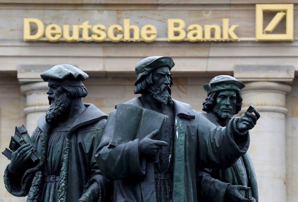 «Ξέπεσε» η Deutche Bank – Εκτός λίστας με τις κορυφαίες 15 τράπεζες