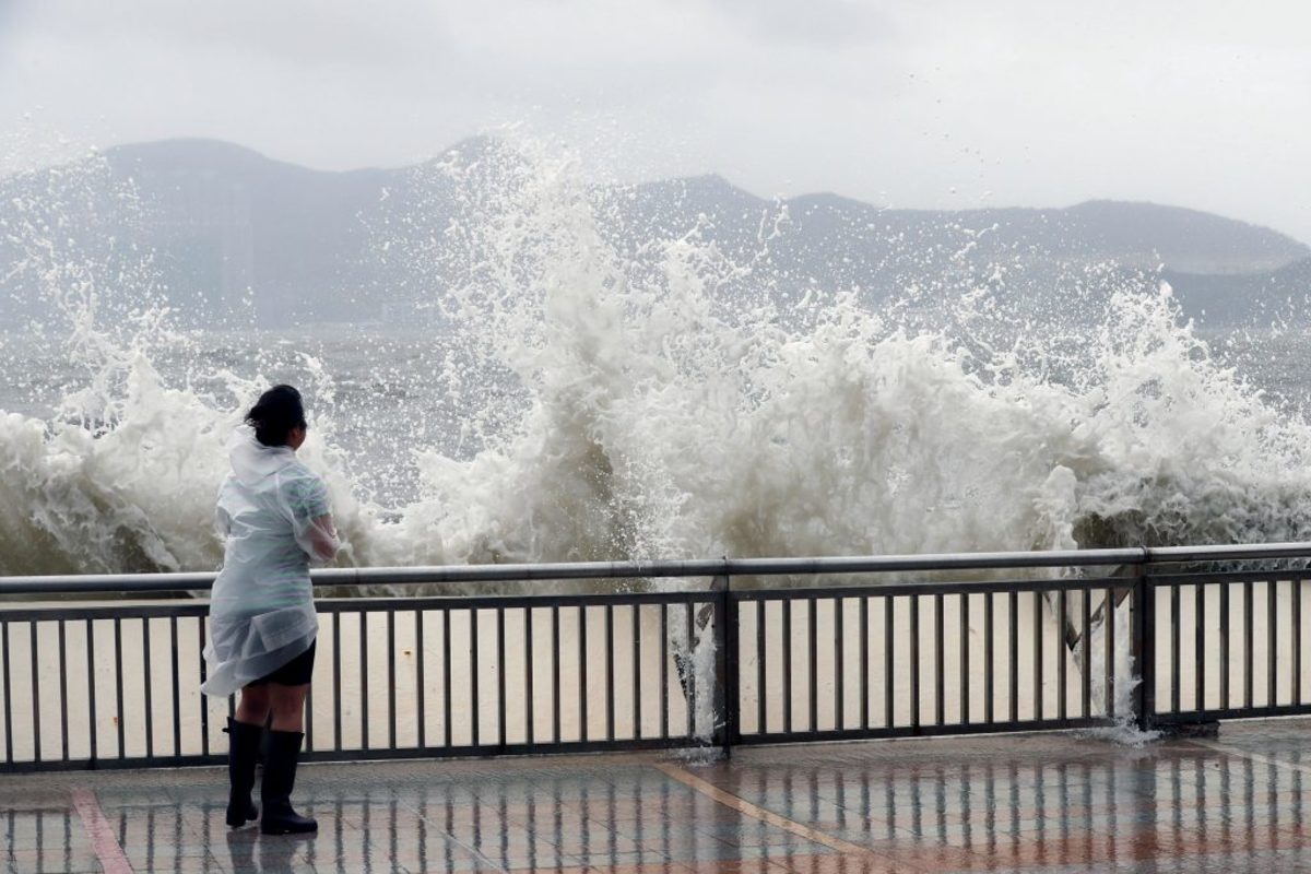 Χονγκ Κονγκ: Τουλάχιστον 6 νεκροί από το καταστροφικό πέρασμα του τυφώνα Χάτο