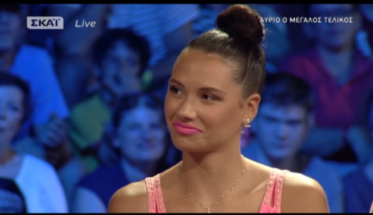 “Κόλαση” η Μαριάννα Καλέργη! Με αβυσσαλέο ντεκολτέ στον ημιτελικό!