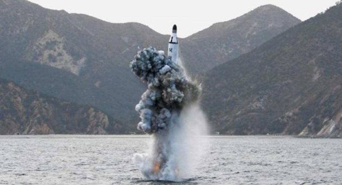Βόρεια Κορέα:«Ασυνήθιστη δραστηριότητα» αφήνει υπόνοιες για νέα υποβρύχια πυραυλική δοκιμή