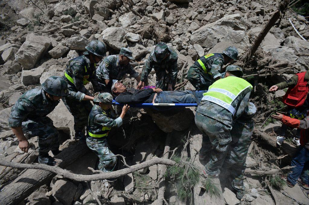 Συνεχίζεται η μακάβρια “καταμέτρηση” – 19 νεκροί από τον φονικό σεισμό στην Κίνα