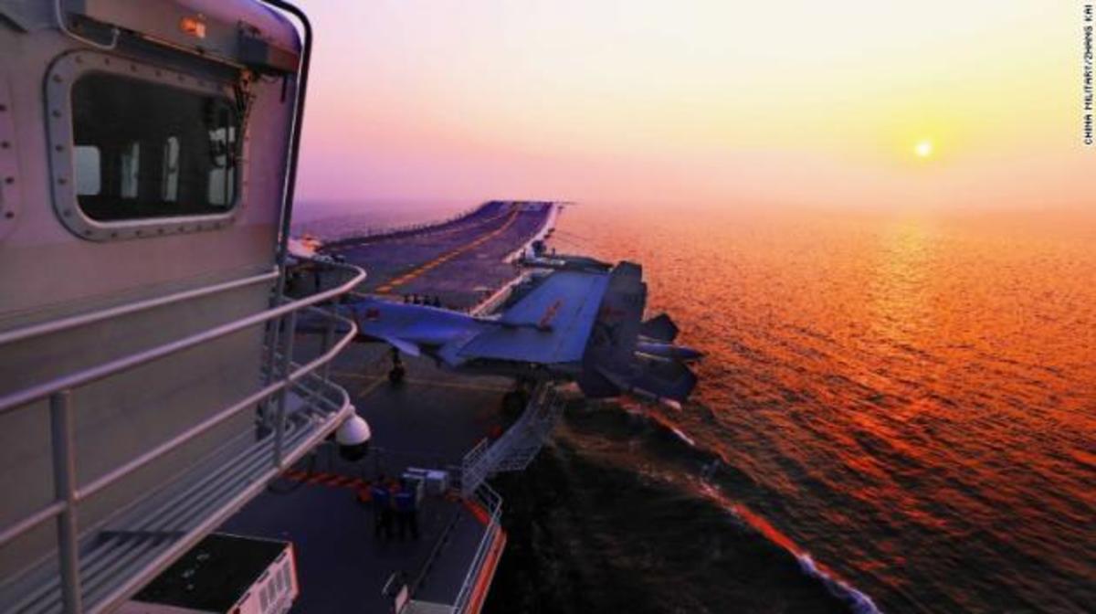 Το  εντυπωσιακό αεροπλανοφόρο της Κίνας για πρώτη φορά ανοικτό στο κοινό!