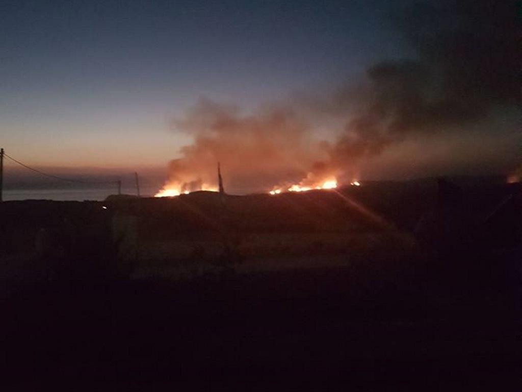 Φωτιά στα Κύθηρα: Ολονύχτια “μάχη” με τις φλόγες! Εκκενώθηκε οικισμός