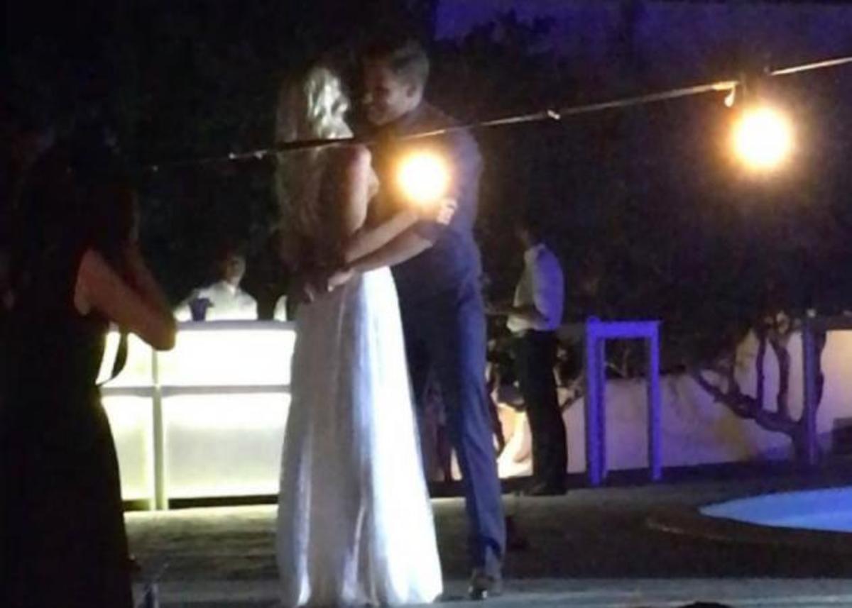 Βάσω Κολλιδα – Γιάννης Εμμανουηλίδης: Το γαμήλιο παρτυ στην Πάρο! [pics]