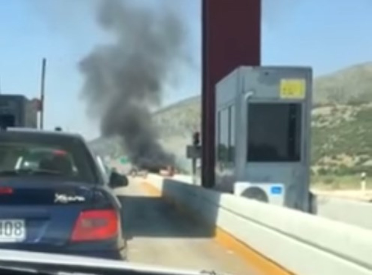 Κοζάνη: Αυτοκίνητο τυλίχθηκε στις φλόγες [vid]