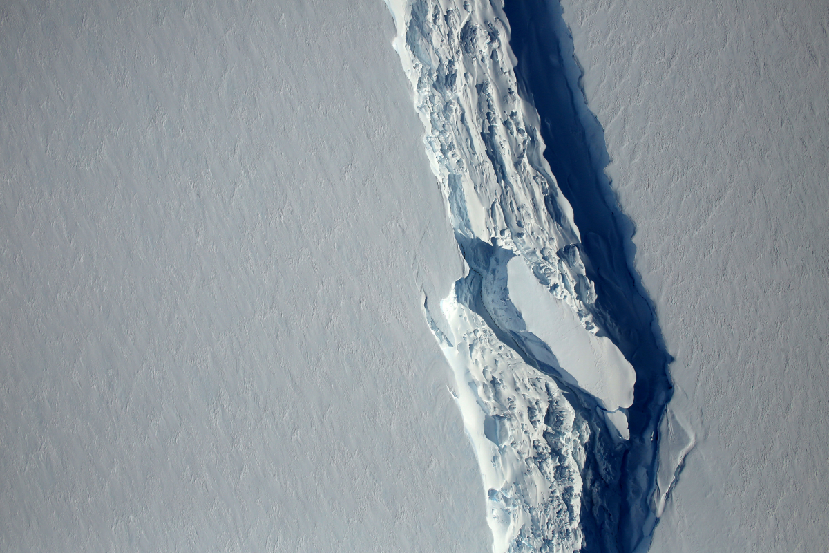 Αποκολλήθηκε παγόβουνο… μαμούθ από την Ανταρκτική [pics]