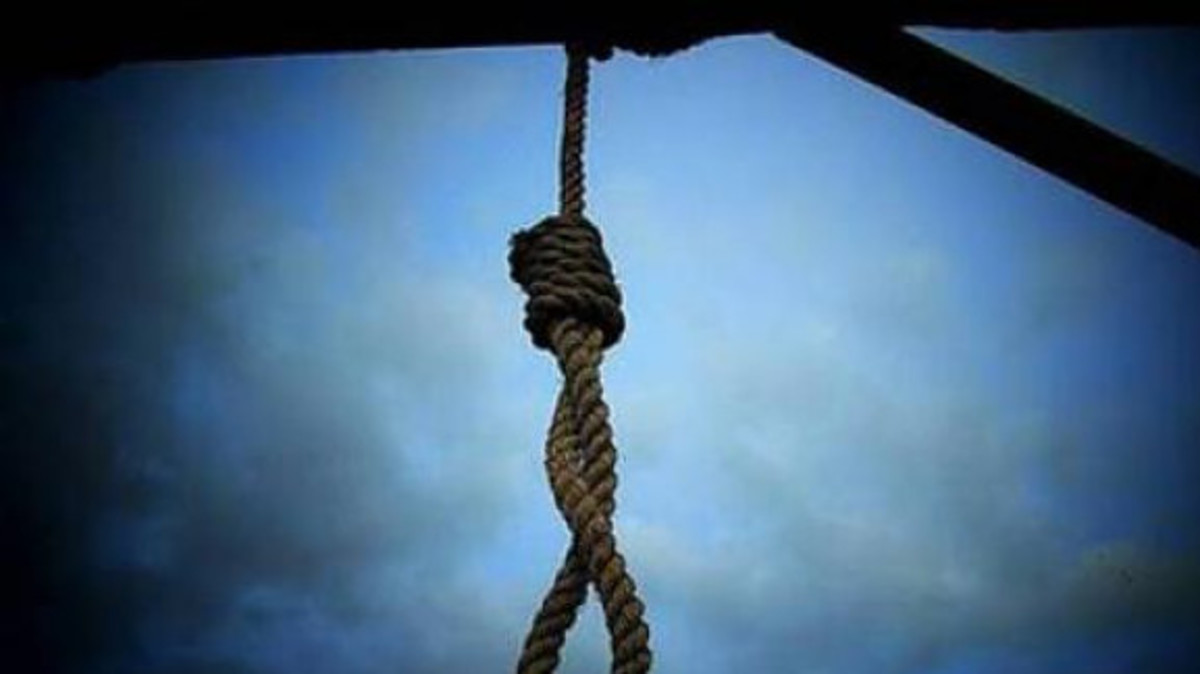 Σοκαριστικό! Πήγε να λυντσάρει τον ανήλικο θετό γιό του περνώντας του θηλιά στο λαιμό