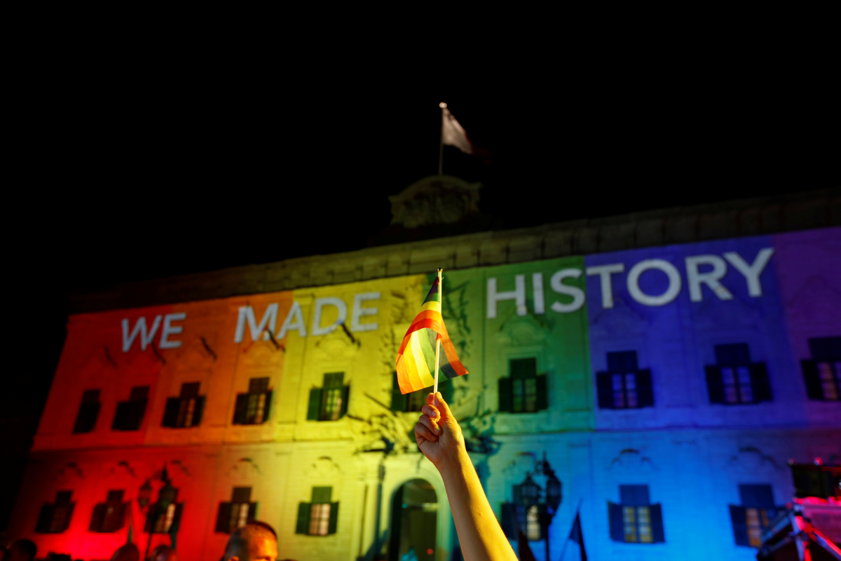 Η καθολική Μάλτα νομιμοποίησε τον γάμο ομοφύλων – Υπερψήφισαν και οι Εθνικιστές
