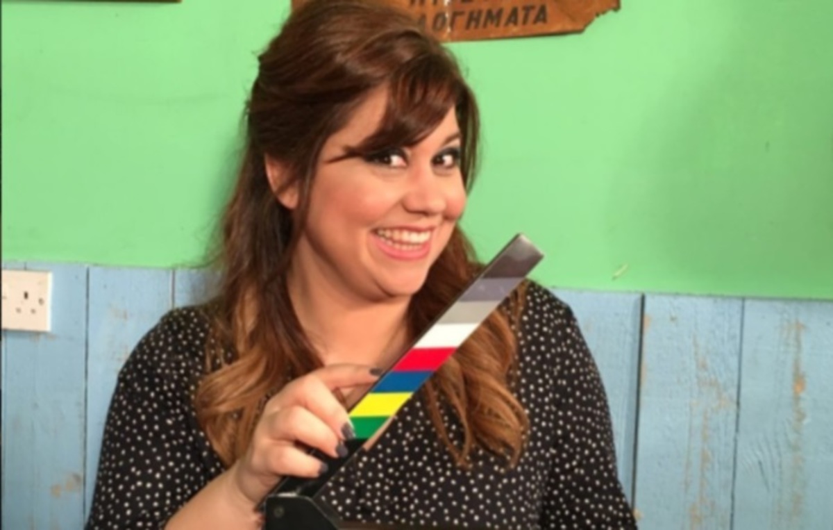 Μαριέλλα Σαββίδου: Ποζάρει με φούξια μαγιό στην πισίνα!