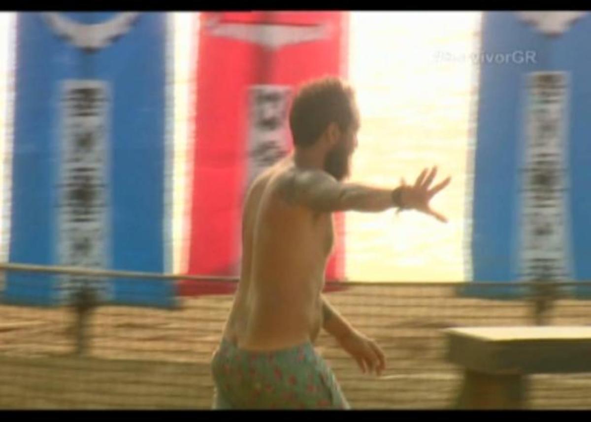 Survivor: Κακός χαμός στο twitter με τη συμπεριιφορά του μισθοφόρου και τη μούvτζα στον Σπαλιάρα!