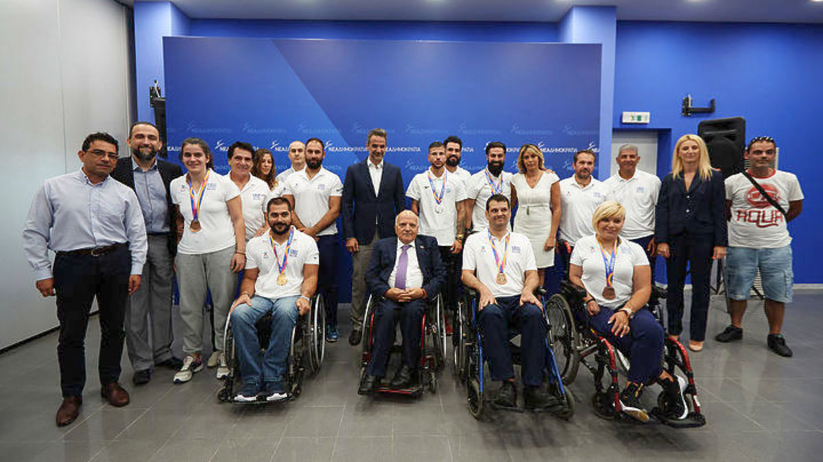 Ο Κυριάκος Μητσοτάκης δέχθηκε τους Παγκόσμιους Πρωταθλητές στίβου ΑΜΕΑ