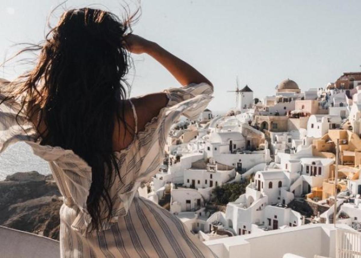 Αμερικανίδα πρωταγωνίστρια τράβηξε το πιο συγκλονιστικό βίντεο από τις διακοπές της στην Ελλάδα! Video