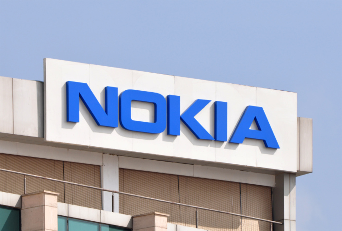 Γιατί η Apple έδωσε 2 δισ. δολάρια στην Nokia;