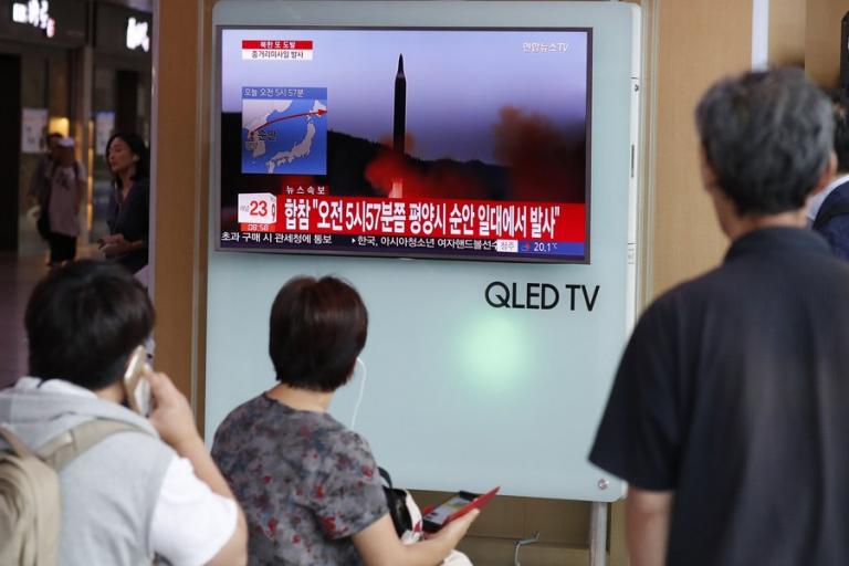 Επικίνδυνα παιχνίδια! Πύραυλος της Βόρειας Κορέας πάνω από την Ιαπωνία – “Βρείτε καταφύγιο!”