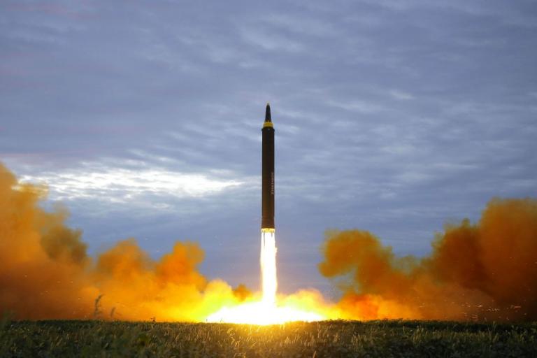 Βόρεια Κορέα: Ο Κιμ Γιονγκ Ουν μπορεί και χωρίς πυρηνικά να σβήσει από το χάρτη τη Νότια Κορέα!