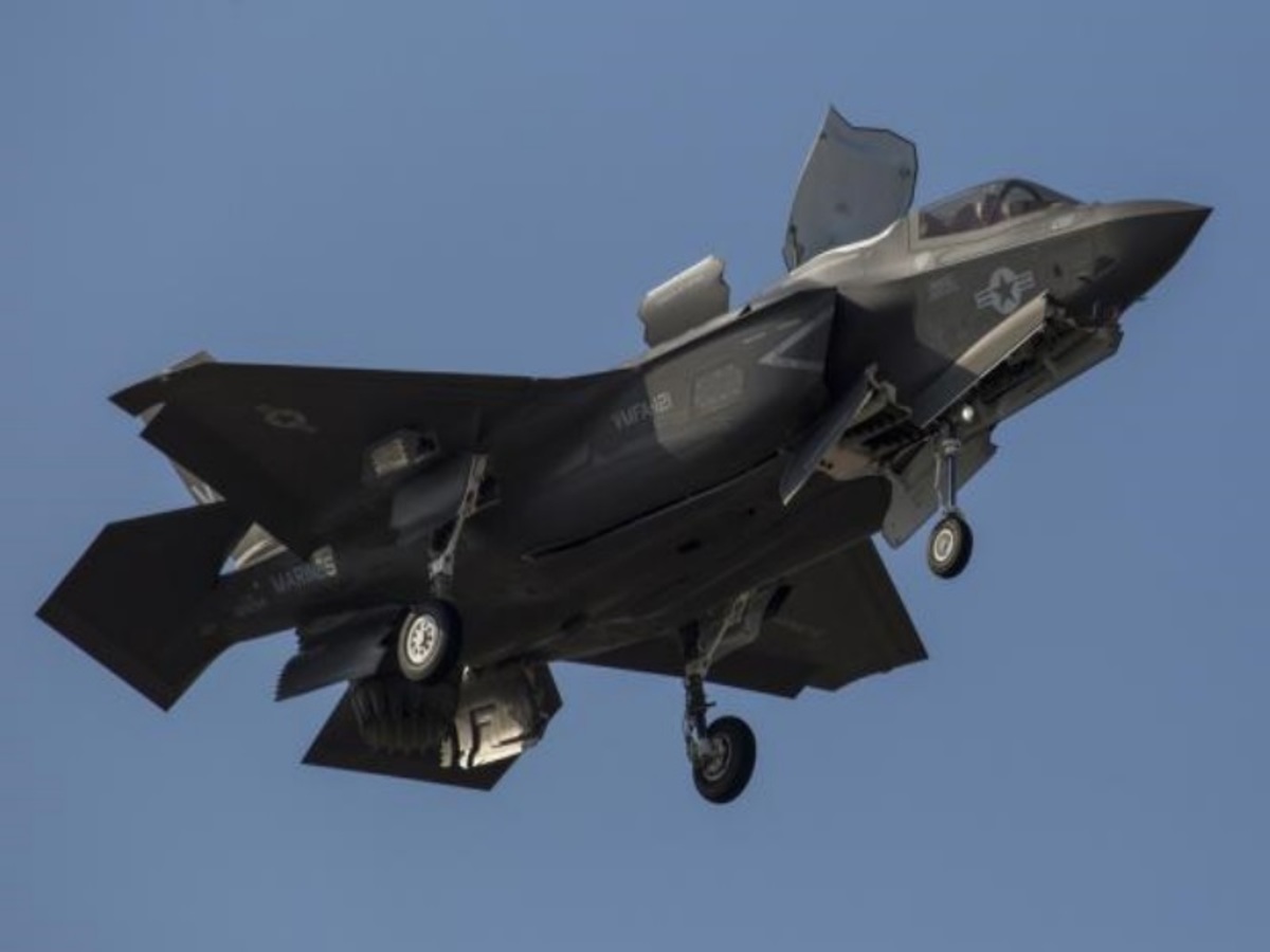 Τα F-35 των Πεζοναυτών στην Ιαπωνία προετοιμάζονται “για όλα”