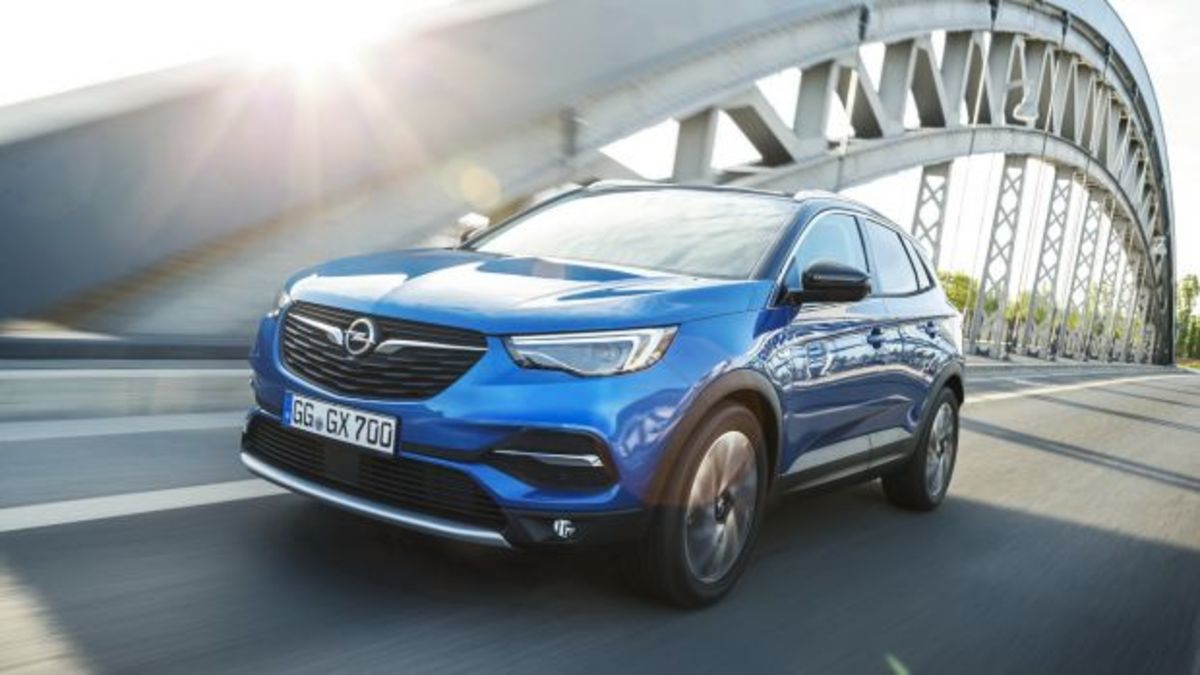 Σε ποιες εκδόσεις και τιμή ήρθε το νέο Opel Grandland X στην Ελλάδα;